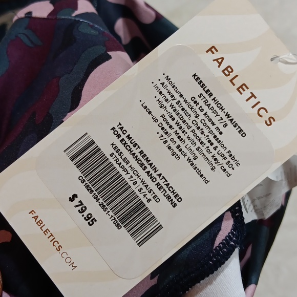 New Fabletics Kessler high waisted strappy 7/8 tight camo print leggings - Picture 6 of 12